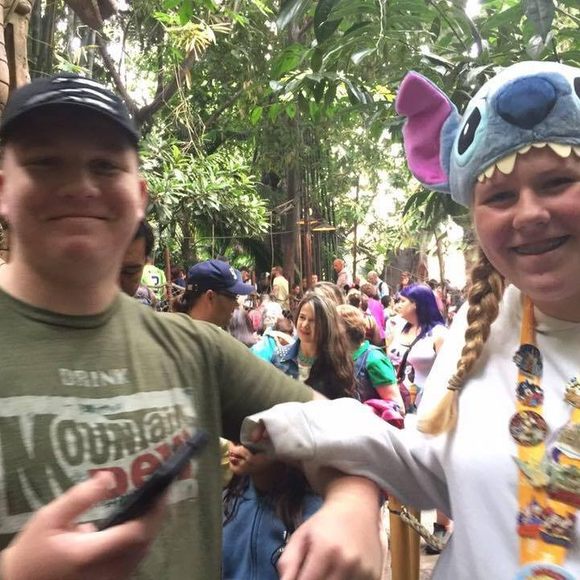 Meet your Posher, Jennifer - Picture 1 of 1